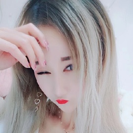 宝姐姐的小帅帅主播照片