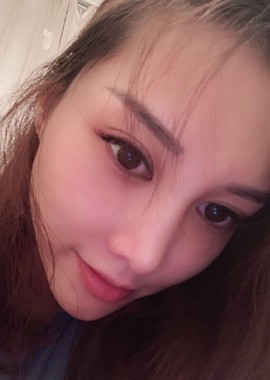逐光路主播照片