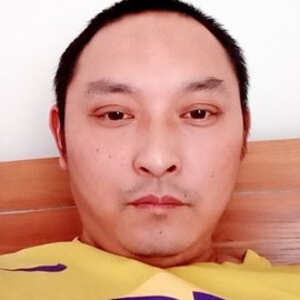 江山辉辉主播照片