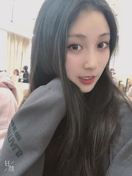 胖鑫不胖主播照片