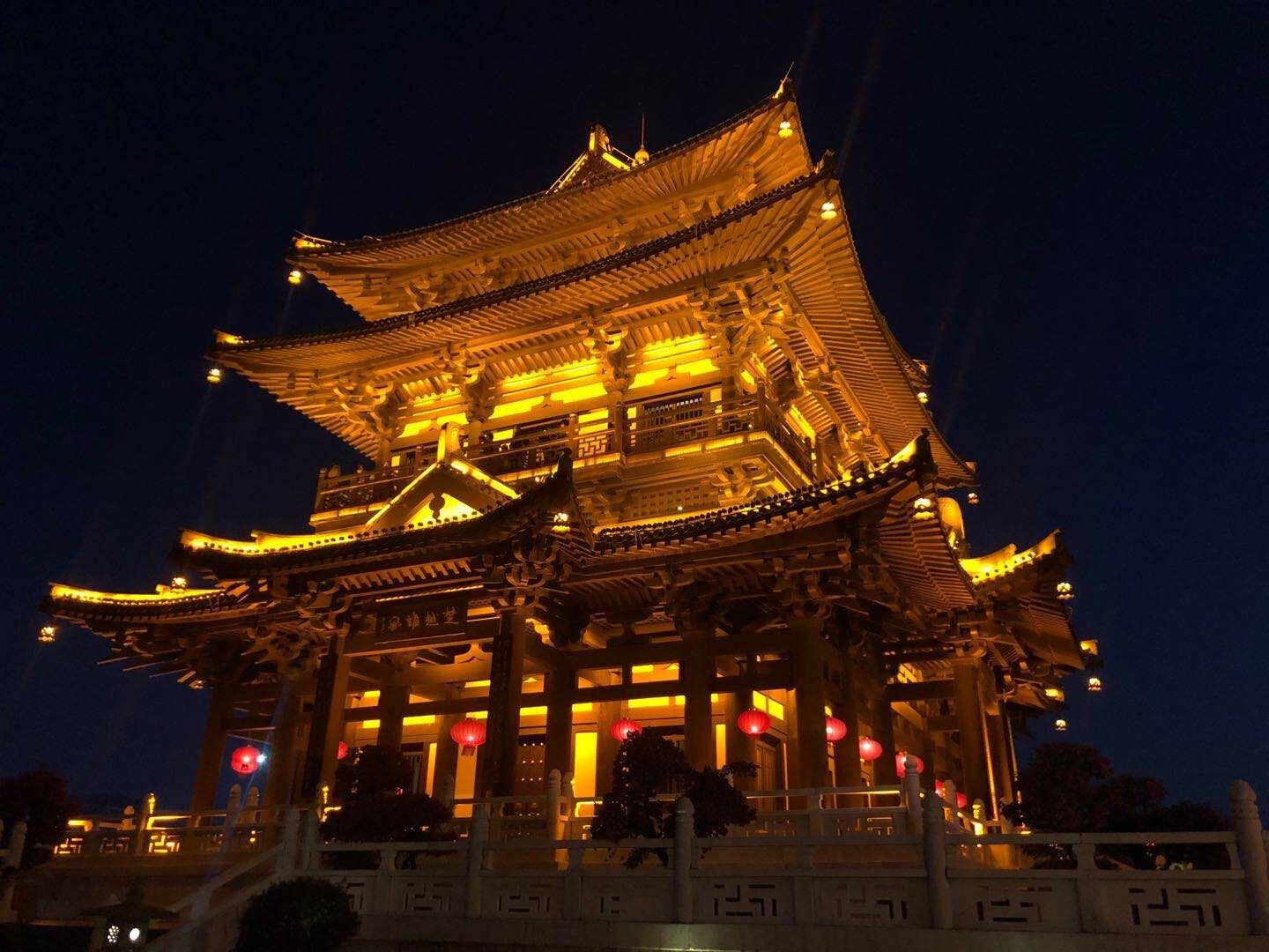 一树梨花压海唐同学☞的图片