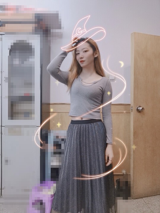 踟躇木棉的主播照片