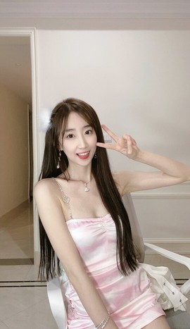 安妮滴小花花主播照片