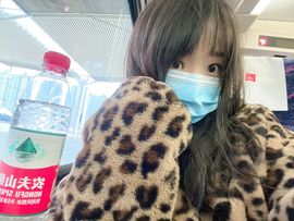 小老虎🎀休主播照片