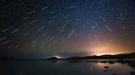 闰六月星空有约主播照片