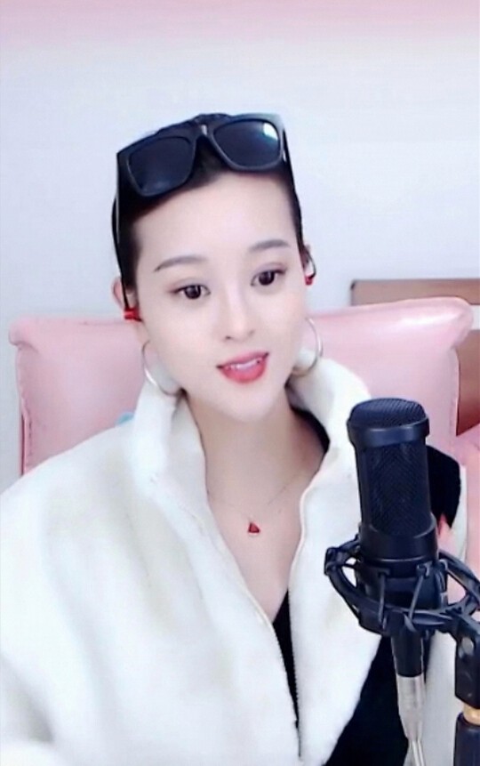 281888@的图片