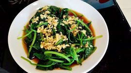 小艾回湖北不定时播主播照片