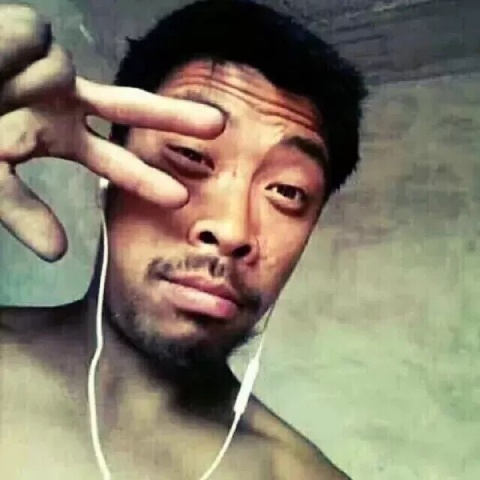 旮旯少的主播照片