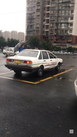 凑美没人爱主播照片