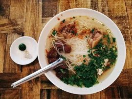 小艾回湖北不定时播主播照片