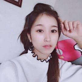 爱笑的YJ主播照片
