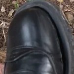 一脚闷死你海报