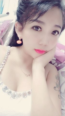 疯狂的药药宝贝主播照片