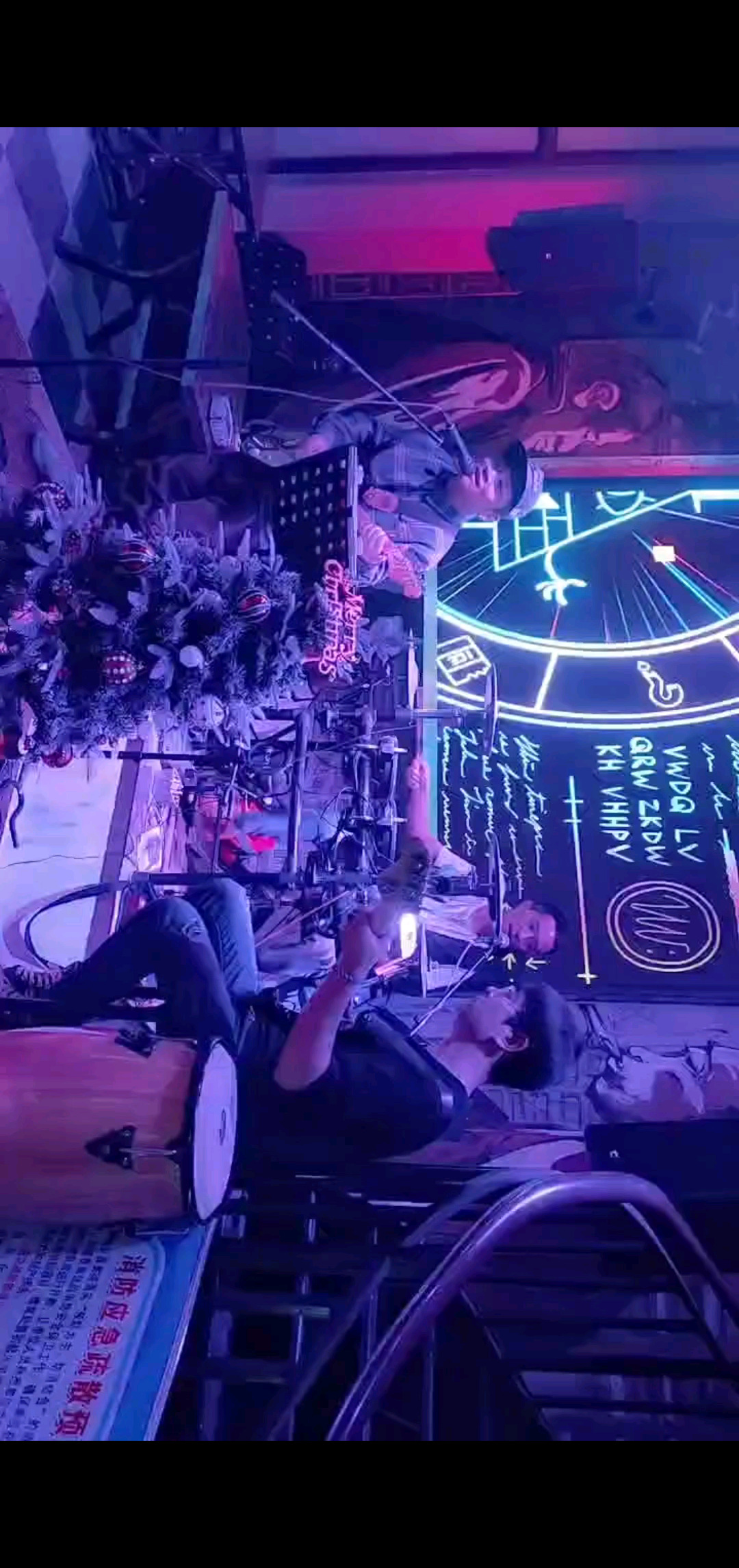 酒吧打卡第三天