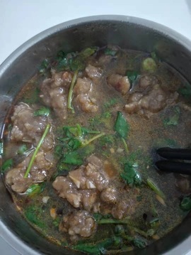 小艾回湖北不定时播主播照片