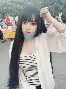 小小西521主播照片