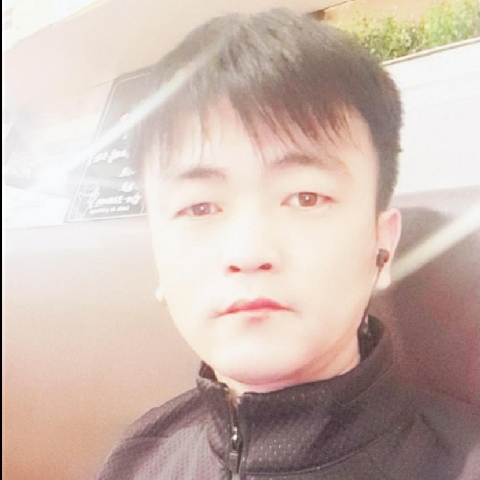 龍哥交友主播照片