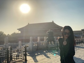 王小丁、主播照片