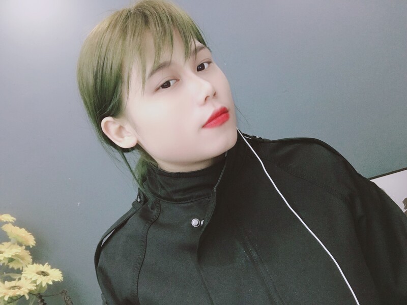 小燕子：的主播海报