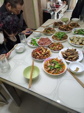 凑美没人爱主播照片