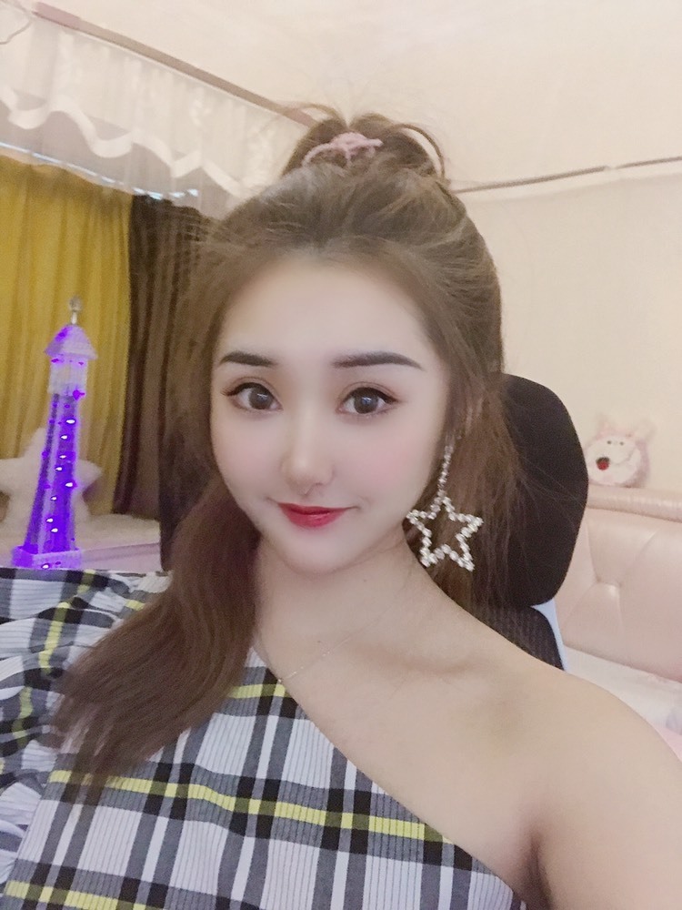 丫总❤言言的图片