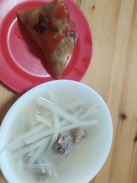 璐璐已换号播哈主播照片