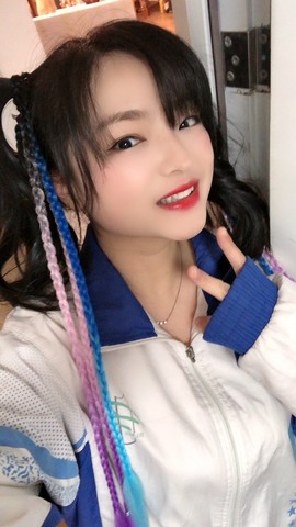小海屯🐬李主播照片