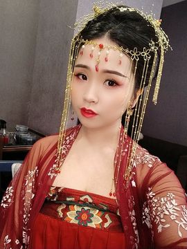茶茶幸运星主播照片