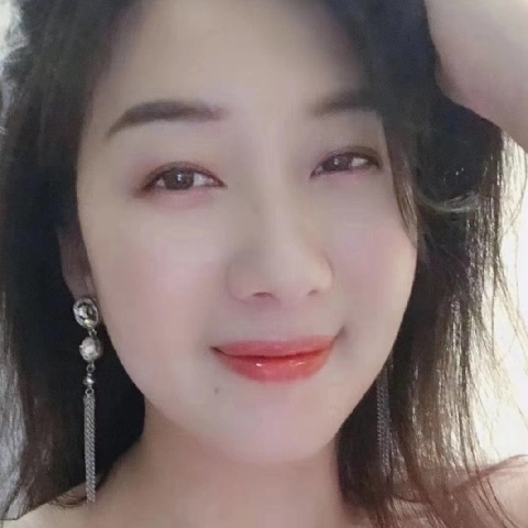 御叶春风主播照片