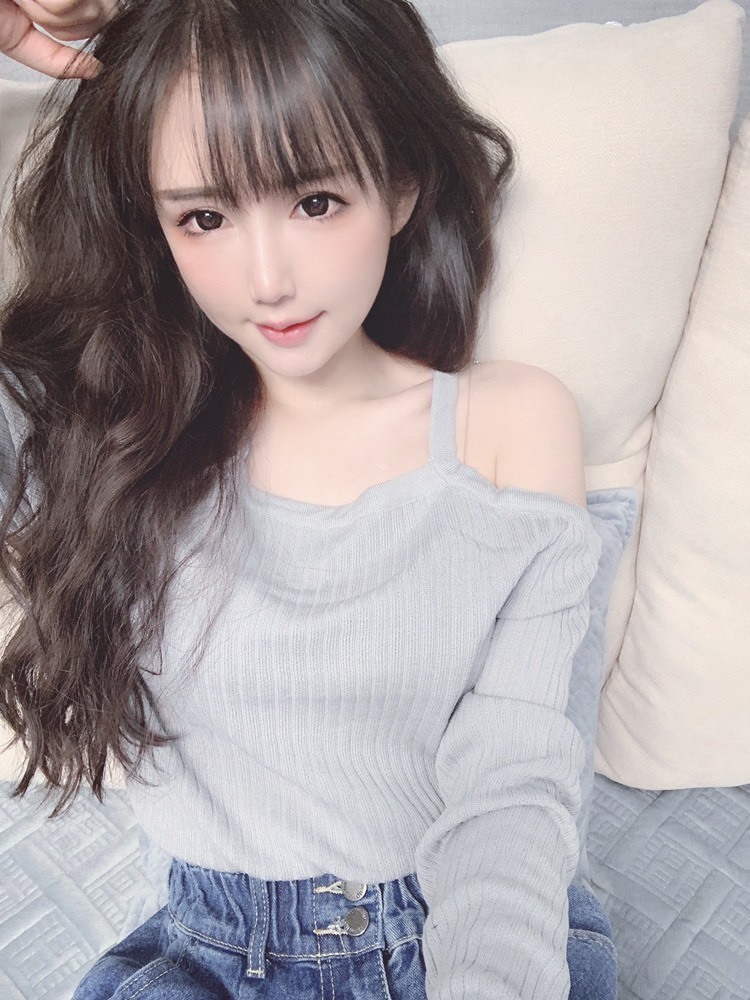 小小凡🎤（8点播）的图片