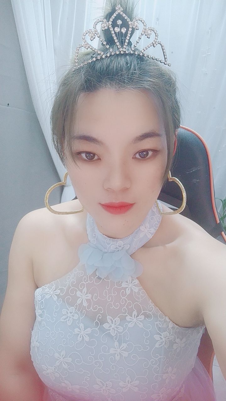 脸脸吃不饱的图片