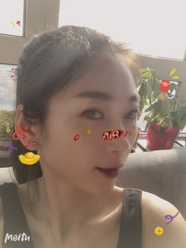 姣姣🐷好运连绵主播照片