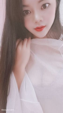 紫霞💜回四川去播主播照片