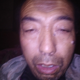 张得平0主播照片