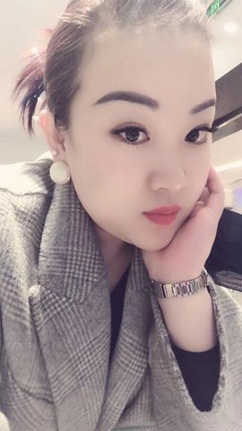 仟亿加油主播照片