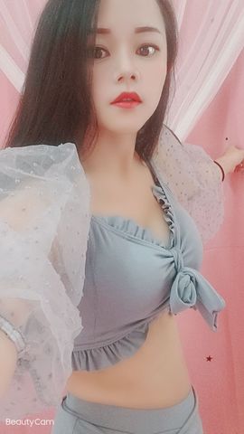 紫霞💜回四川去播主播照片