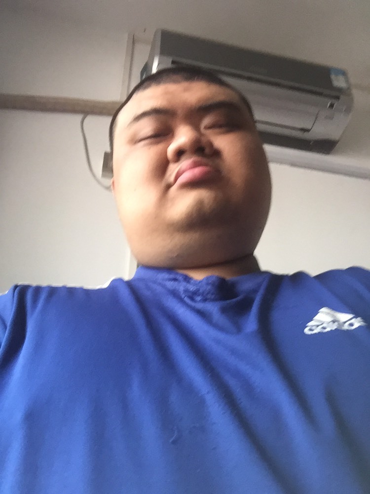 历历74的主播照片