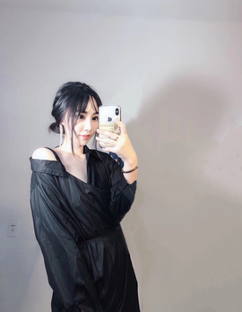 离🧸主播照片