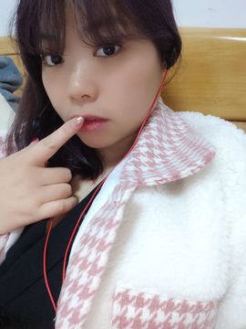 一树梨花压海唐同学☞主播照片