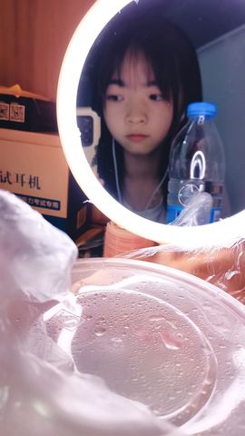 ML.邮差小兔主播照片