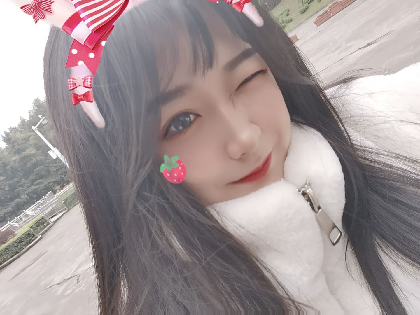 曈妹儿💜51818的图片