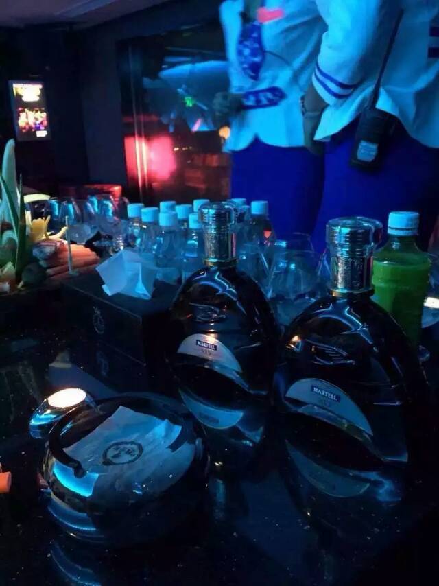 一只混时长的野生小号的主播照片