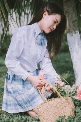 唯爱🌺小艾主播照片