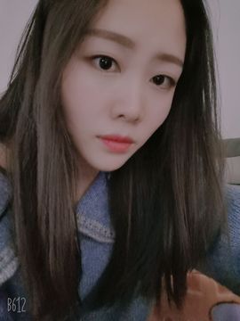 奕露西$唱歌主播照片