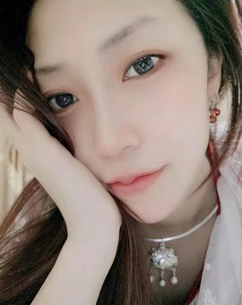 素雪好运连连主播照片