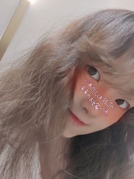 UI哦长风东街主播照片