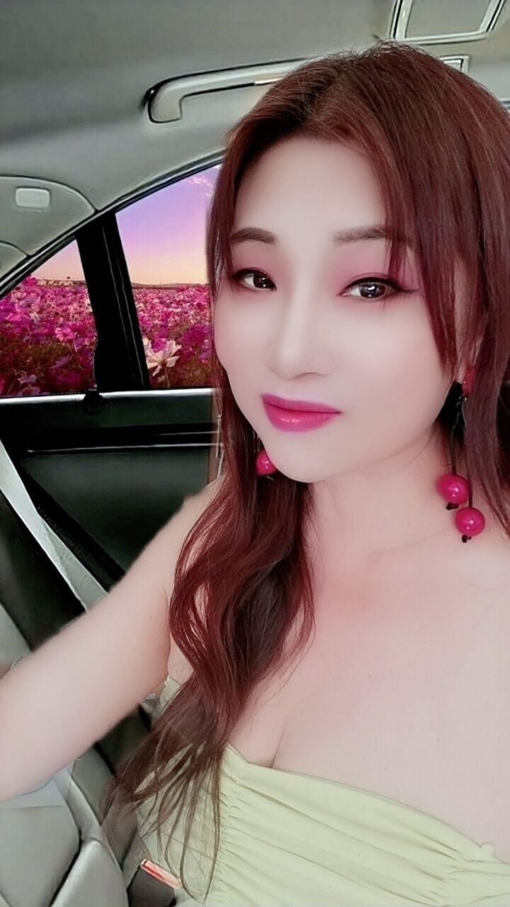 天爱女神🍒V的图片