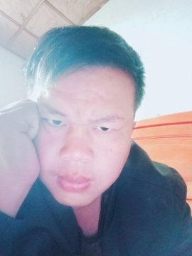 单身孤独飞哥主播照片
