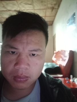 单身孤独飞哥主播照片