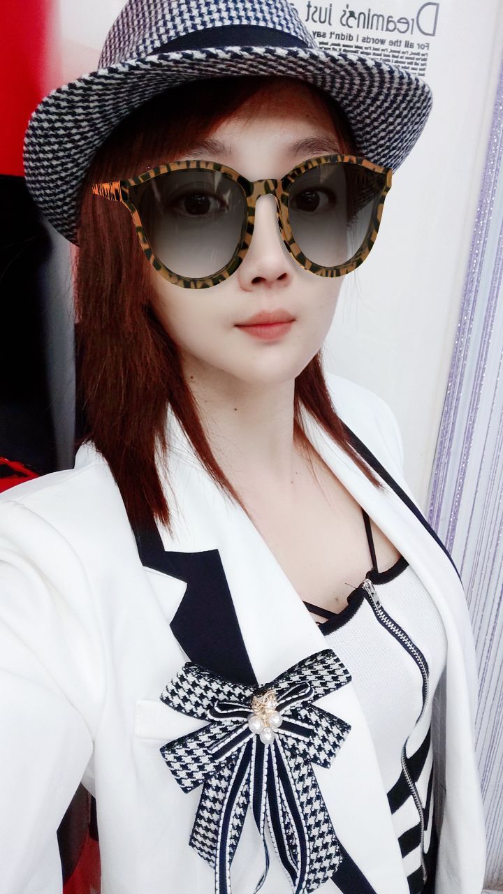 丑小鸭💞愿有一束光的图片